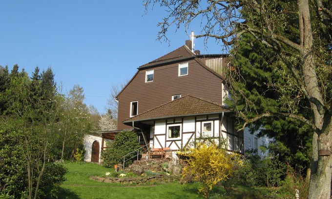 Nienover Apartment | Cozy holiday apartment, surrounded by wood and grassland, chimney, pets allowed