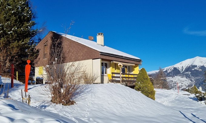 Cazis House | Cozy holiday home in the mountains with 4 bedrooms