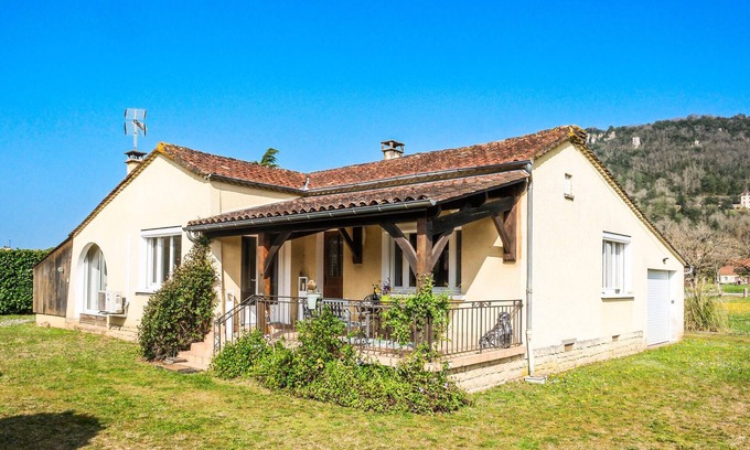 Saint-Vincent-de-Cosse House | Cozy home in Saint-Vincent-de-Cosse