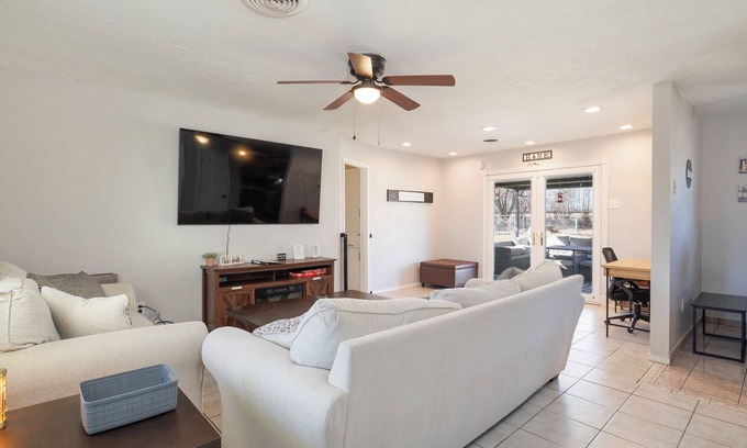 Fort Sill House | Cozy Home 4 Minutes from Fort Sill