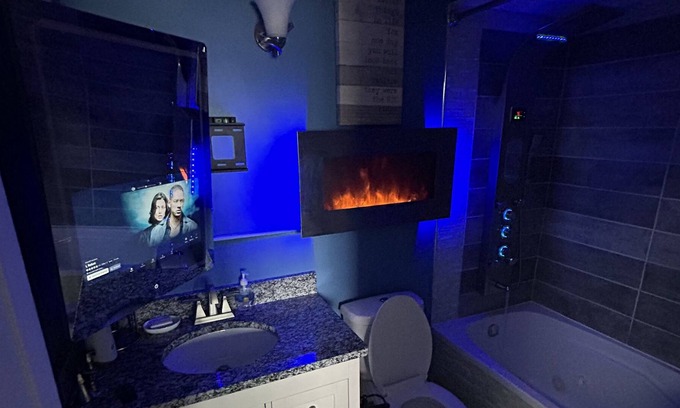 Lansing Condo | Cozy Home Away From Home
