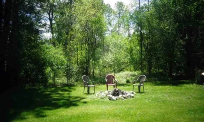 Stambaugh Cottage | Cozy home close close to lakes, Ottawa National Forest, Trails and Skii Brûlée