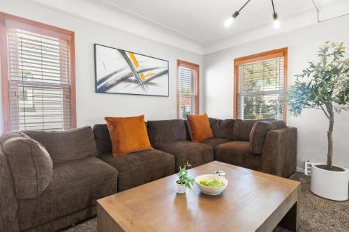 Lincoln Park House | Cozy Home Fenced Yard Pets Welcome Great Location