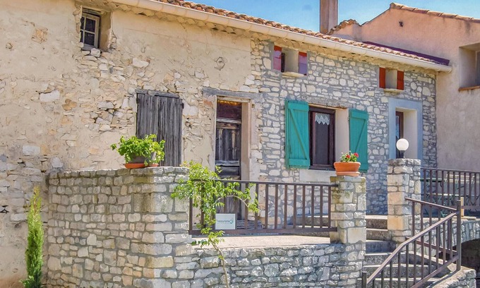 Sainte-Croix-a-Lauze House | Cozy home in Sainte Croix-à-Lauze