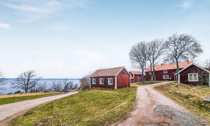 Odeshog Municipality House | Cozy home in ödeshög with kitchen