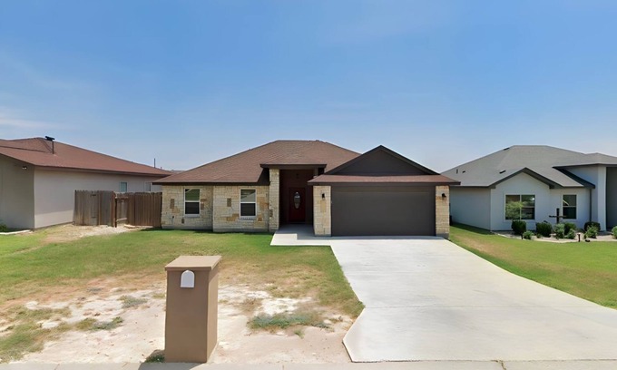 Amistad National Recreational Area House | Cozy home in airport area