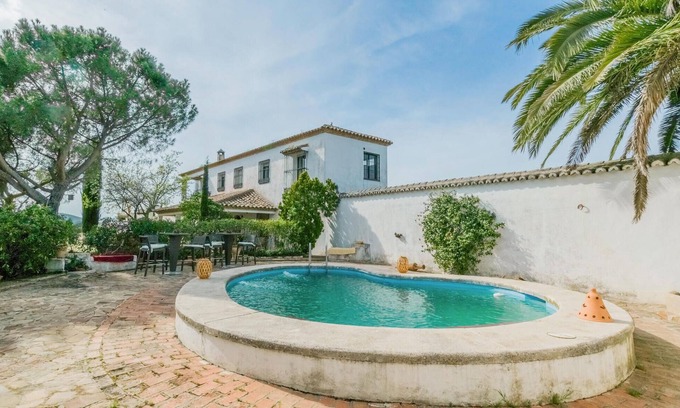 Aldeaquemada House | Cozy home in Aldeaquemada with WiFi