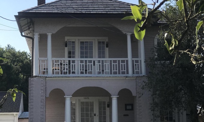 Central Carrollton Association Apartment | Cozy Home in Carrollton/uptown area near Tulane University