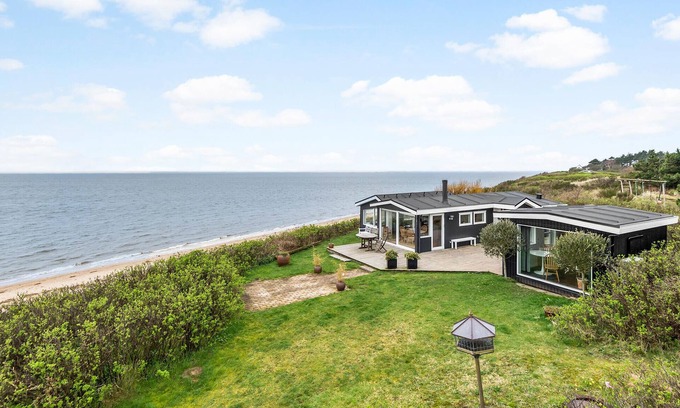 Esbjerg House | Cozy home in Esbjerg V with WiFi