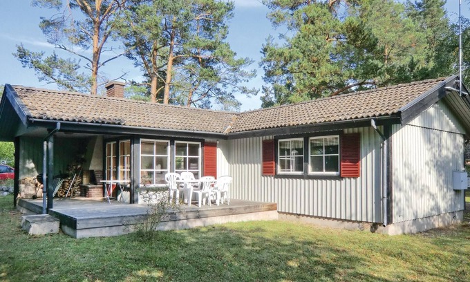 Farjestaden House | Cozy home in Färjestaden with kitchen