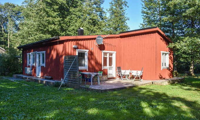 Listarum House | Cozy home in gärsnäs with WiFi
