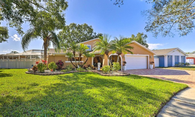 Bearss Plaza House | Cozy Home in Heart of Tampa w/Lanai & Pool!