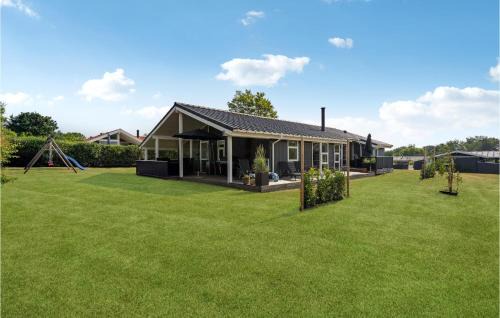 Pøt Strandby House | Cozy Home In Juelsminde With Sauna