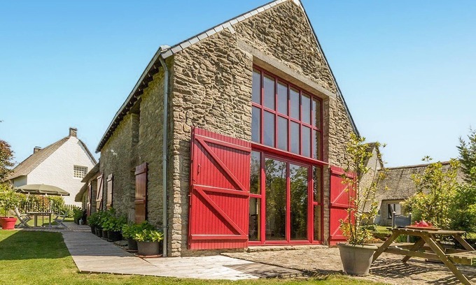 Saint-Lyphard House | Cozy home in Saint Lyphard with WiFi