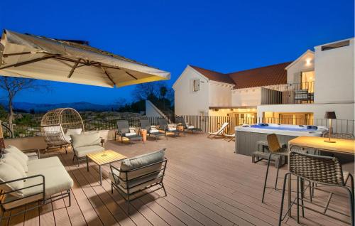 Dol House | Cozy Home In Skrip With Wifi