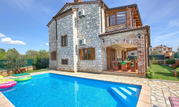 Cabrunici House | Cozy home in Svetvincenat