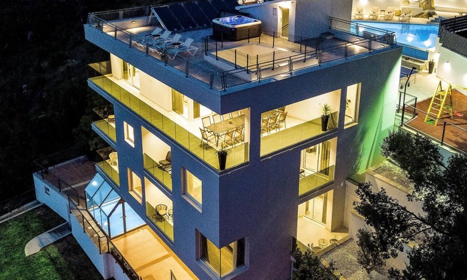 Zrnovnica House | Cozy home in Zrnovnica