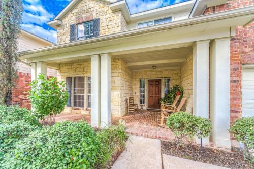Manvel House | Cozy home near Houston Medical Center, NRG Stadium and Galleria