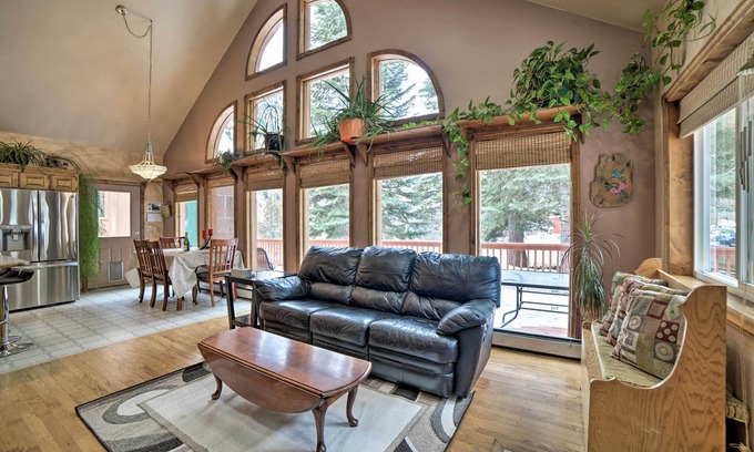 Ridgway House | Cozy Home w/Mountain Views Near Ouray Hot Springs