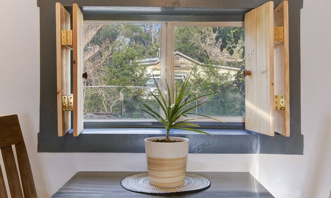 Albuquerque House | Cozy home with room to roam