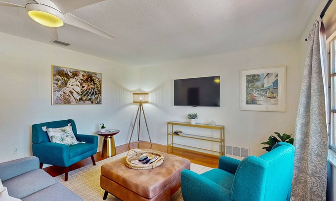 Southgate House | Cozy home with with washer and dryer, internet, and short drive to beach