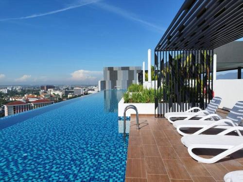 Hulu Kinta Apartment | Cozy Homestay 温馨民宿 @The Horizon Ipoh公寓无边泳池 (6-10人）