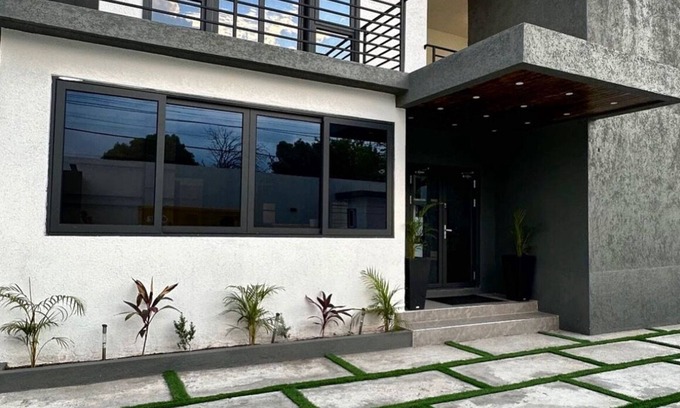 Kingston Hotel | Cozy hotel in enjoyable Kingston with AC, WiFi