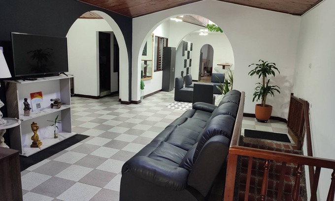 Medellin House | Cozy house 5 minutes from downtown Medellín. Close to malls and easy transport!