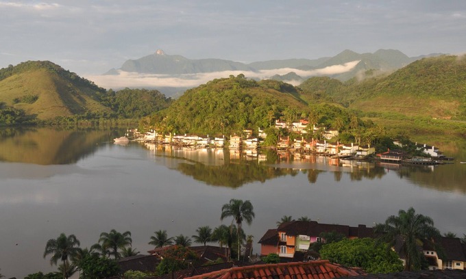 Itanema House | Cozy house between sea and mountains with 3 suites