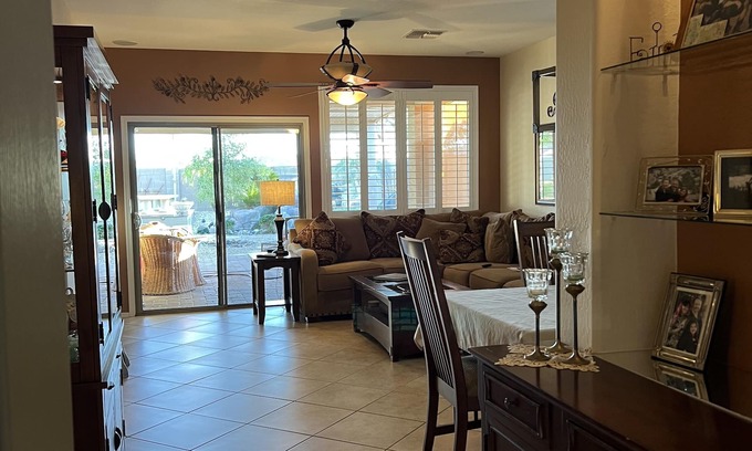 Anthem House | Cozy house centrally located to events and attractions.