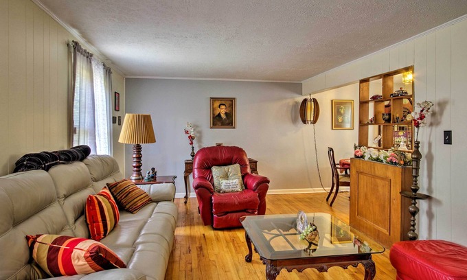 Aiken House | Cozy House in Aiken w/Large Yard, 2Mi to Golf