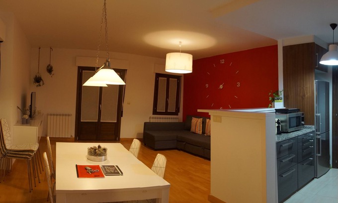 Hecho Condo | Cozy house in Made