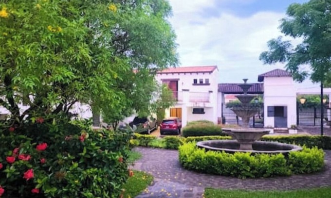 Puerto Barillas House | Cozy house in Residencial San Andrés