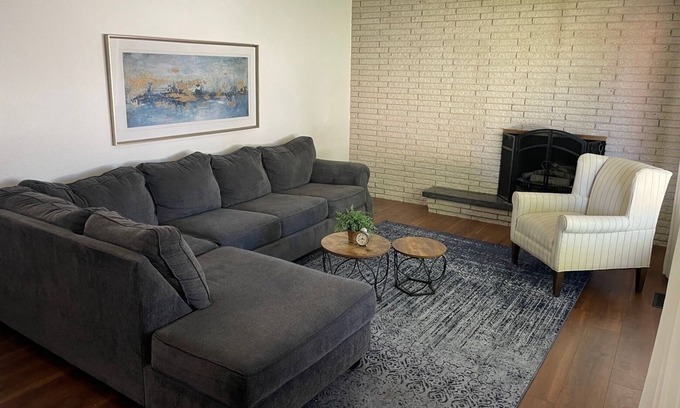 Provo House | Cozy house in the middle of town! Close to BYU!