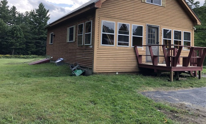 Barton House | Cozy house less than a mile to North Beach at Lake Willoughby!