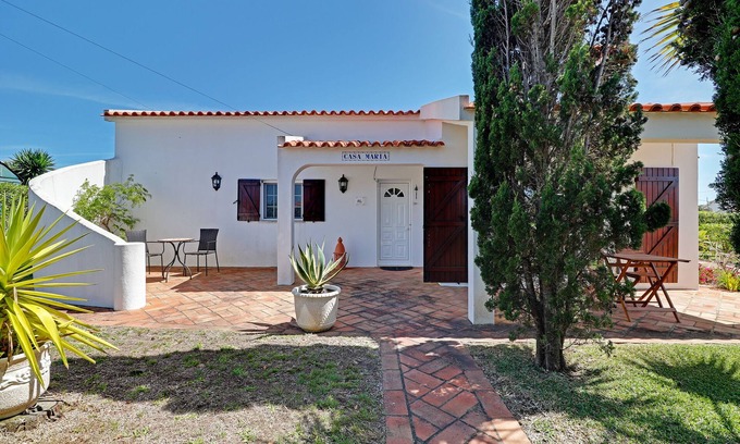 Aljezur House | Cozy house located within the Vicentine coast natural park