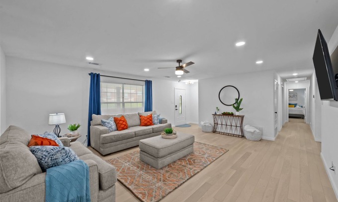McKinney House | Cozy house near Historic Downtown, highways & more