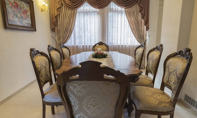 Kvartal Noviya Grad House | Cozy house near the gondola in Bansko.