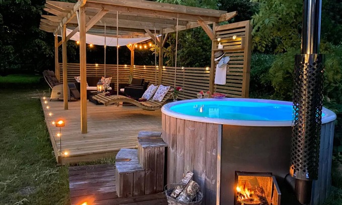 Abbekas House | Cozy house with a big garden, 200m from the sea