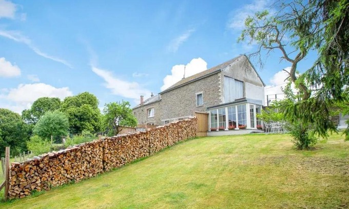 Fauvillers Apartment | Cozy house with jacuzzi in Fauvillers, 45 m²