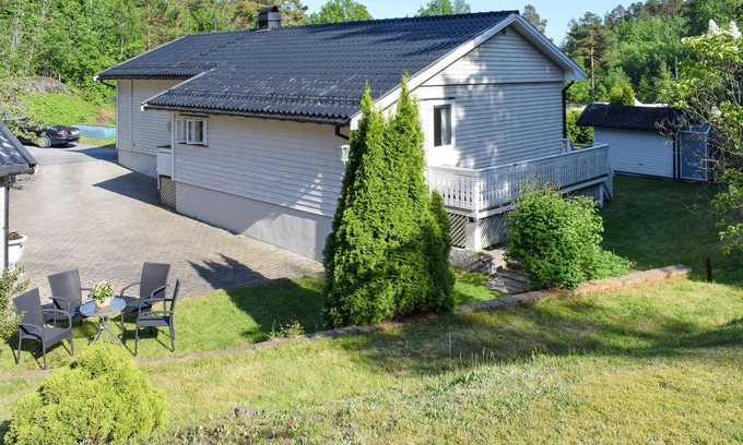 Bamble House | Cozy house with short distance to the sea.