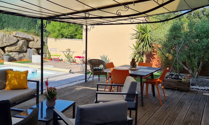 Malataverne House | Cozy house with swimming pool and jacuzzi