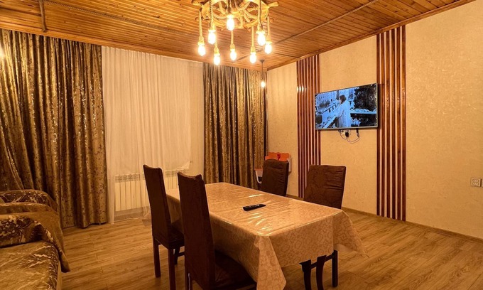 Gabala Apartment | Cozy House with Swimming Pool near city center.