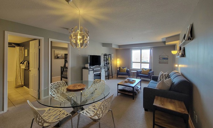 East Kootenay Condo | Cozy Invermere Condo by the water