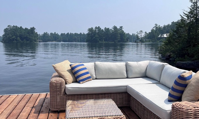 Douro-Dummer Cottage | Cozy island cottage on Stoney Lake