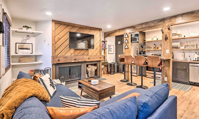 Keystone Apartment | Cozy Keystone Studio: 3 Mi to Keystone Resort!