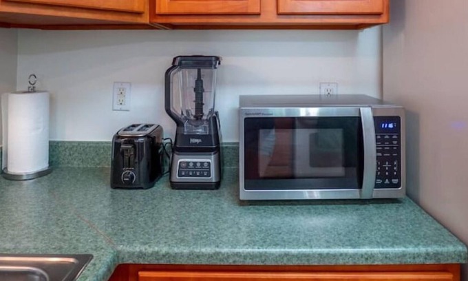 Weaverville Apartment | Cozy King Bed Private Loft, 15 minutes to DT Asheville, Pet Friendly