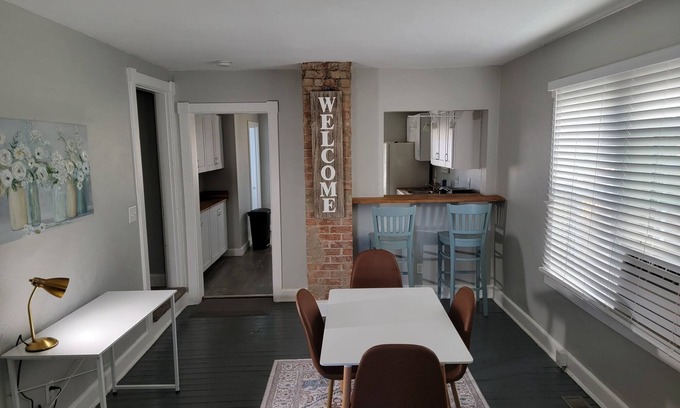 Kings Mills House | Cozy Kings Island Getaway! nLess than 5 minutes to kings island great wolf!