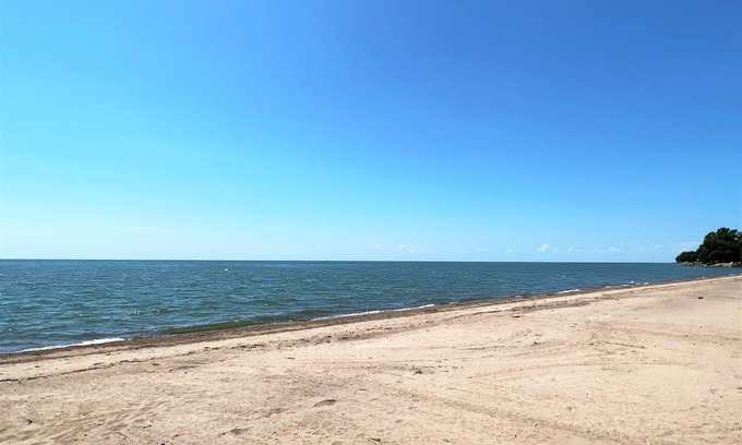 Kingsville Cottage | Cozy Kingsville Cottage w/Private Beach! Pet-Friendly!