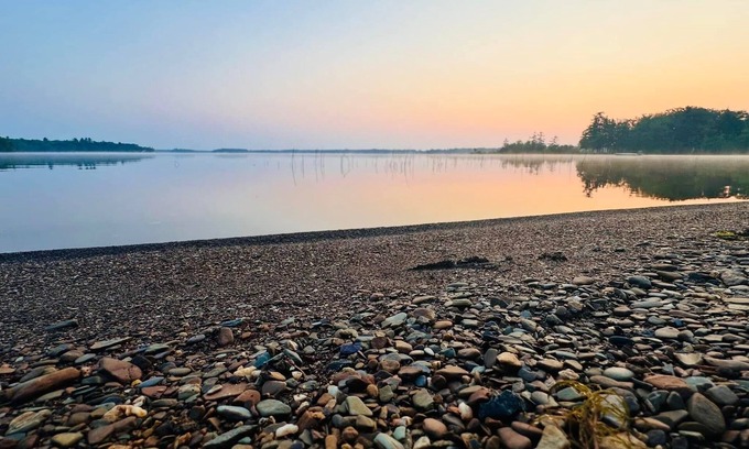 Glenburn Cabin | Cozy Lake Front Cabin minutes to Bangor and the University of Maine